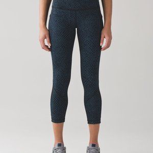 Lululemon Pace Rival Crop 22" leggings, Size 6